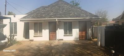 Apartment / Flat For Rent in Irene Park, Klerksdorp